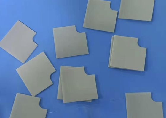 इन्सुलेशन प्रतिरोध >1012Ω.सेमी के साथ हल्के एल्यूमीनियम नाइट्राइड सिरेमिक