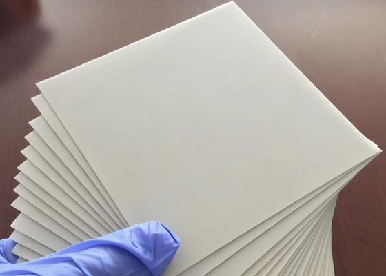 ग्रे एएलएन एल्यूमिनियम नाइट्राइड सिरेमिक पहनने के लिए प्रतिरोधी 3.4-3.6g/Cm3